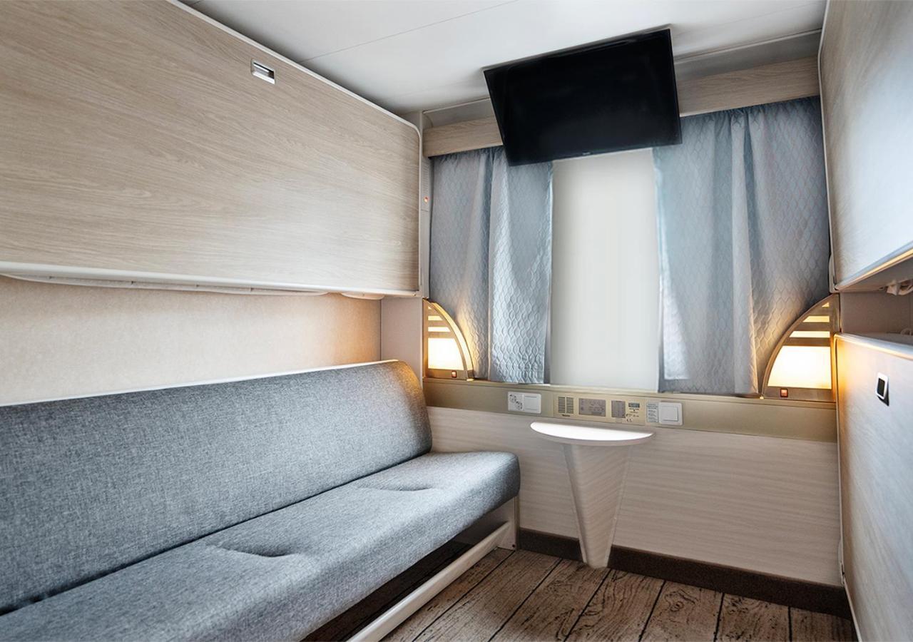 Viking Line Ferry Gabriella - One-Way Journey From Stockholm To Helsinki Hotel Стая снимка