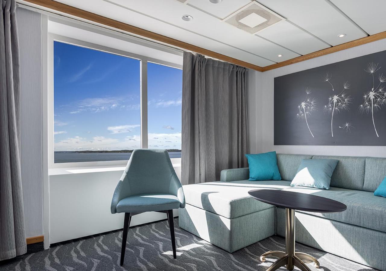 Viking Line Ferry Gabriella - One-Way Journey From Stockholm To Helsinki Hotel Екстериор снимка