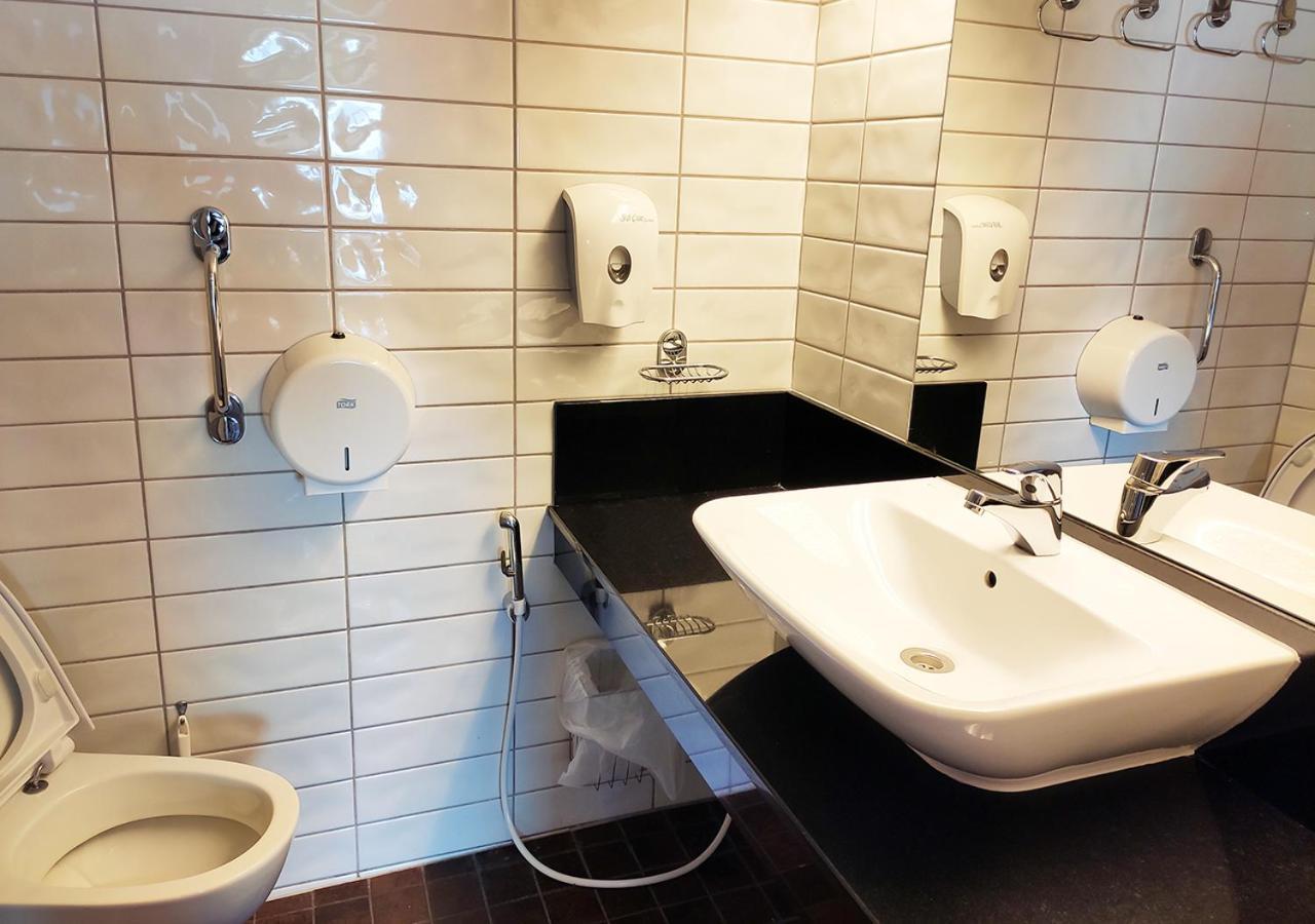Viking Line Ferry Gabriella - One-Way Journey From Stockholm To Helsinki Hotel Стая снимка
